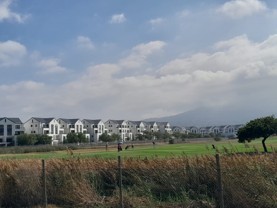 To Let 3 Bedroom Property for Rent in De Velde Western Cape